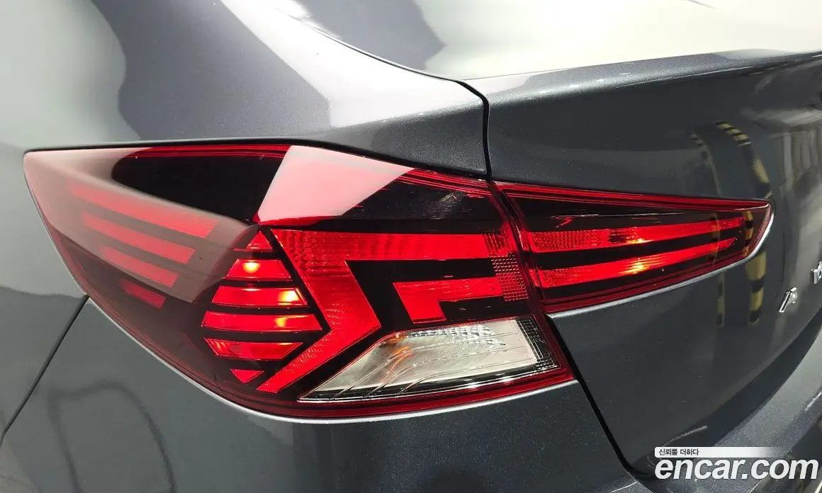 Hyundai Avante 2019 1.6 автомат (гидро), фото 9 Hyundai Avante 2019 1.6 автомат (гидро), фото 9