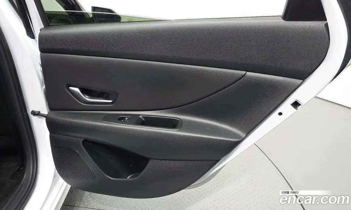Hyundai Avante 2022 1.6 автомат (гидро), фото 15