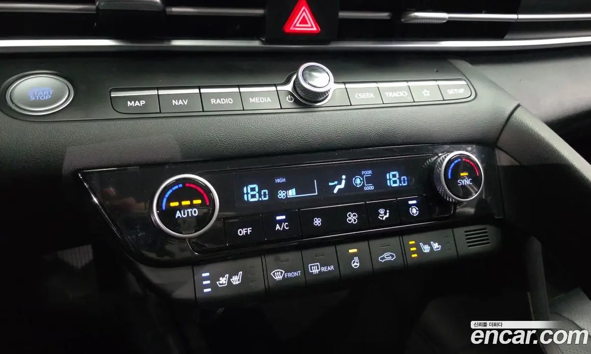 Hyundai Avante 2022 1.6 автомат (гидро), фото 23