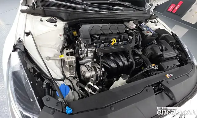 Hyundai Avante 2022 1.6 автомат (гидро), миниатюра 6