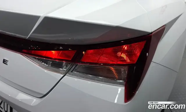 Hyundai Avante 2022 1.6 автомат (гидро), миниатюра 9