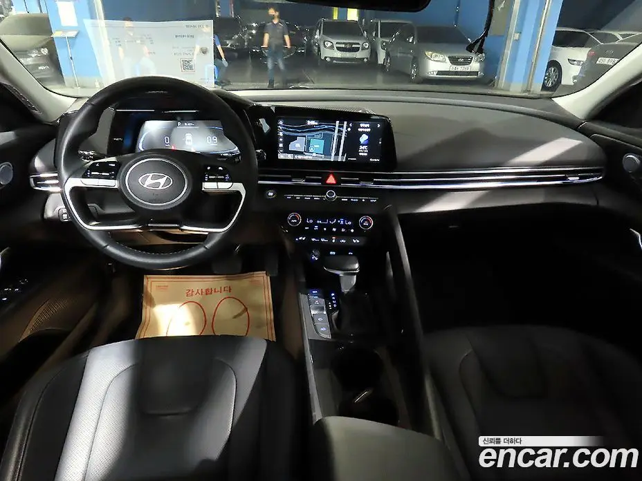 Hyundai Avante 2024 1.6 автомат (гидро), фото 5