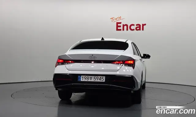 Hyundai Avante 2025 1.6 автомат (гидро), миниатюра 4