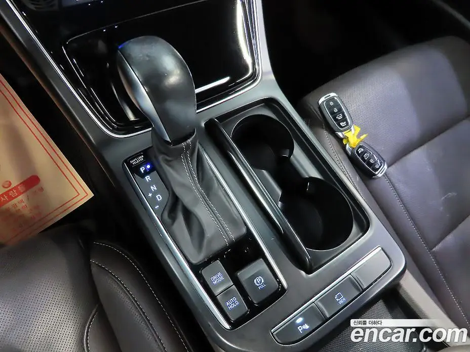 Hyundai Grandeur 2018 2.4 автомат (гидро), фото 14