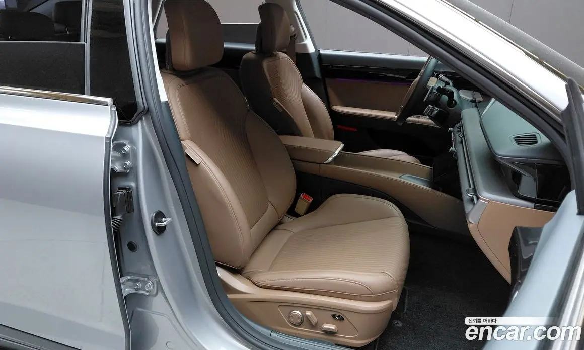 Hyundai Grandeur 2023 2.5 автомат (гидро), фото 16