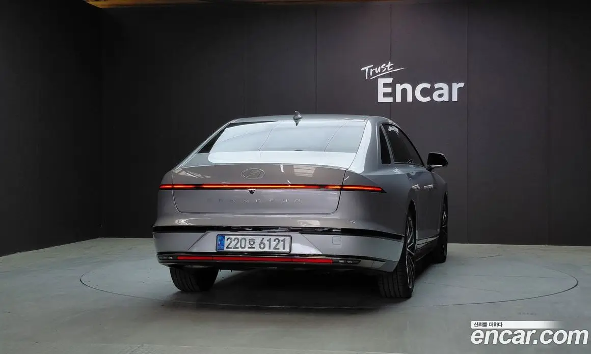 Hyundai Grandeur 2023 2.5 автомат (гидро), фото 4