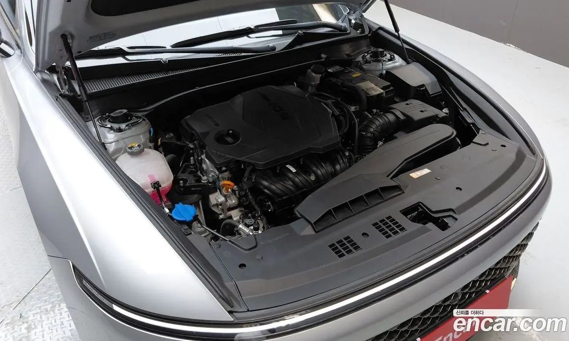 Hyundai Grandeur 2023 2.5 автомат (гидро), фото 6