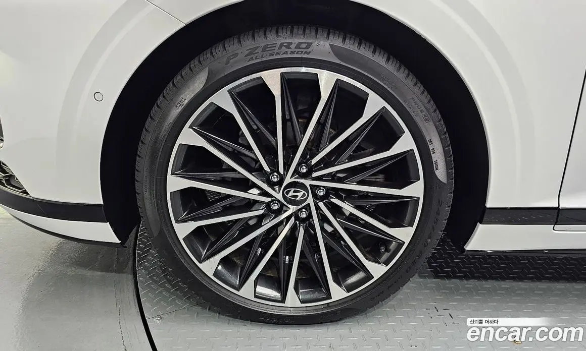 Hyundai Grandeur 2024 1.6 автомат (гидро), фото 5
