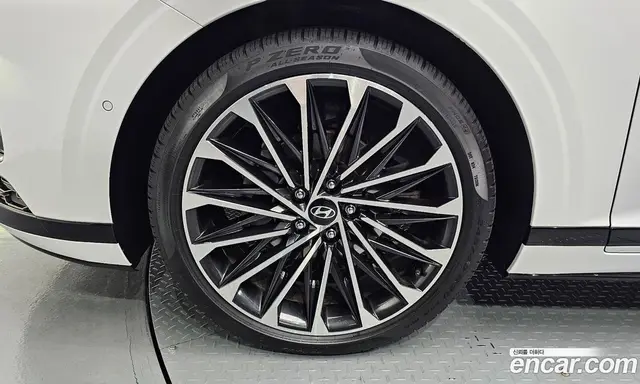 Hyundai Grandeur 2024 1.6 автомат (гидро), миниатюра 5