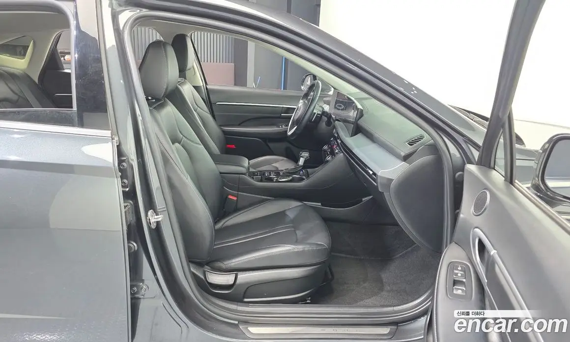 Hyundai Sonata 2024 2.0 автомат (гидро), фото 11