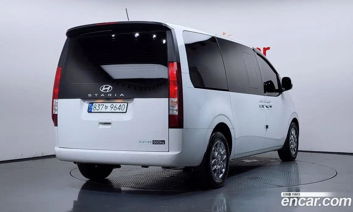 Hyundai Staria 2024 3.5 автомат (гидро), фото 2 Hyundai Staria 2024 3.5 автомат (гидро), фото 2