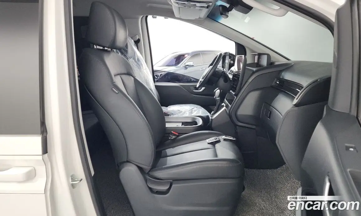 Hyundai Staria 2024 3.5 автомат (гидро), фото 16 Hyundai Staria 2024 3.5 автомат (гидро), фото 16