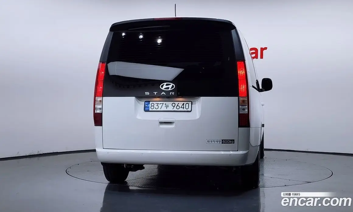 Hyundai Staria 2024 3.5 автомат (гидро), фото 4 Hyundai Staria 2024 3.5 автомат (гидро), фото 4