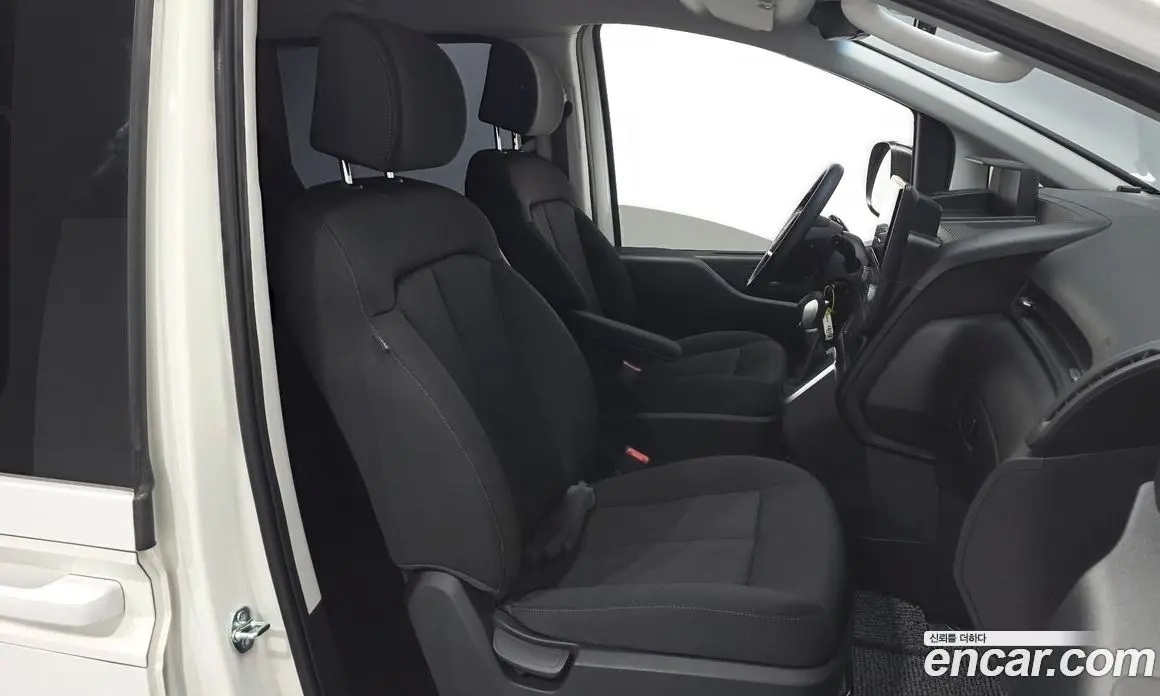 Hyundai Staria 2025 2.2 автомат (гидро), фото 12 Hyundai Staria 2025 2.2 автомат (гидро), фото 12