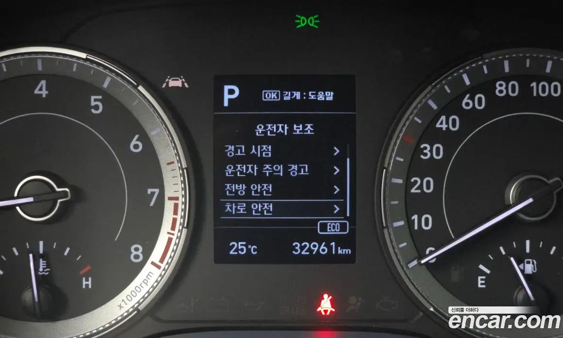 Hyundai Venue 2021 1.6 автомат (гидро), фото 27