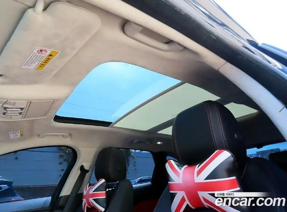 Jaguar F-Pace 2019 2.0 автомат (гидро), фото 17 Jaguar F-Pace 2019 2.0 автомат (гидро), фото 17
