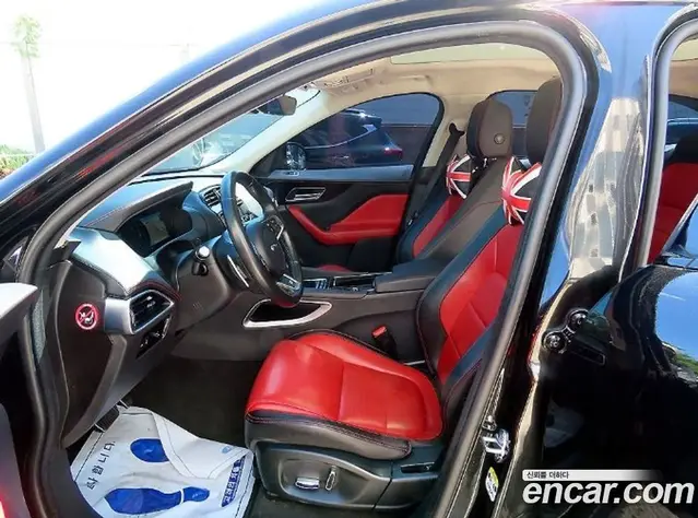Jaguar F-Pace 2019 2.0 автомат (гидро), миниатюра 5 Jaguar F-Pace 2019 2.0 автомат (гидро), миниатюра 5