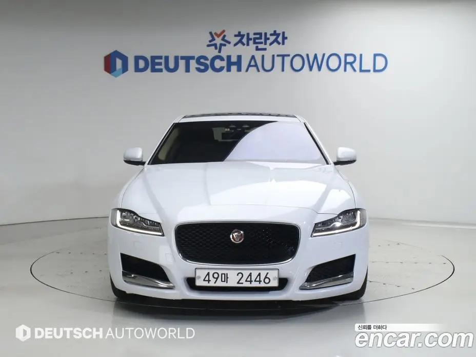 Jaguar XF 2016 3.0 автомат (гидро), фото 3 Jaguar XF 2016 3.0 автомат (гидро), фото 3