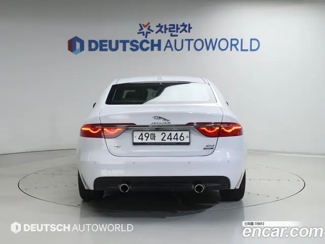 Jaguar XF 2016 3.0 автомат (гидро), миниатюра 4 Jaguar XF 2016 3.0 автомат (гидро), миниатюра 4