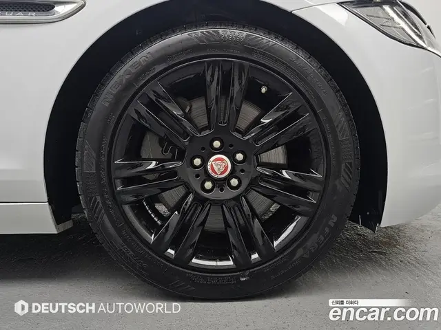 Jaguar XF 2016 3.0 автомат (гидро), миниатюра 5 Jaguar XF 2016 3.0 автомат (гидро), миниатюра 5