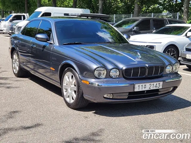 Jaguar XJ-8 2005 3.6 автомат (гидро), миниатюра 3 Jaguar XJ-8 2005 3.6 автомат (гидро), миниатюра 3