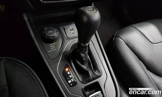 Jeep Cherokee 2018 2.4 автомат (гидро), миниатюра 12