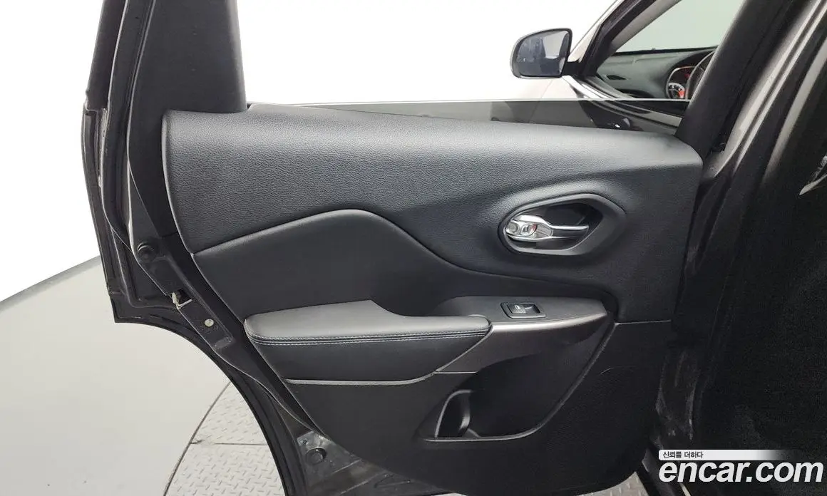 Jeep Cherokee 2018 2.4 автомат (гидро), фото 15 Jeep Cherokee 2018 2.4 автомат (гидро), фото 15