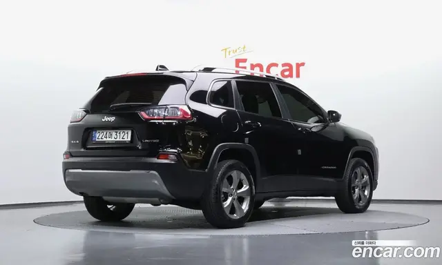 Jeep Cherokee 2021 2.4 автомат (гидро), миниатюра 2 Jeep Cherokee 2021 2.4 автомат (гидро), миниатюра 2