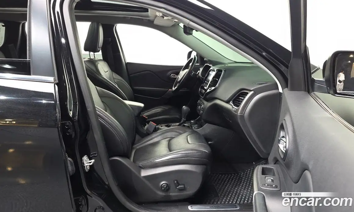 Jeep Cherokee 2021 2.4 автомат (гидро), фото 17 Jeep Cherokee 2021 2.4 автомат (гидро), фото 17