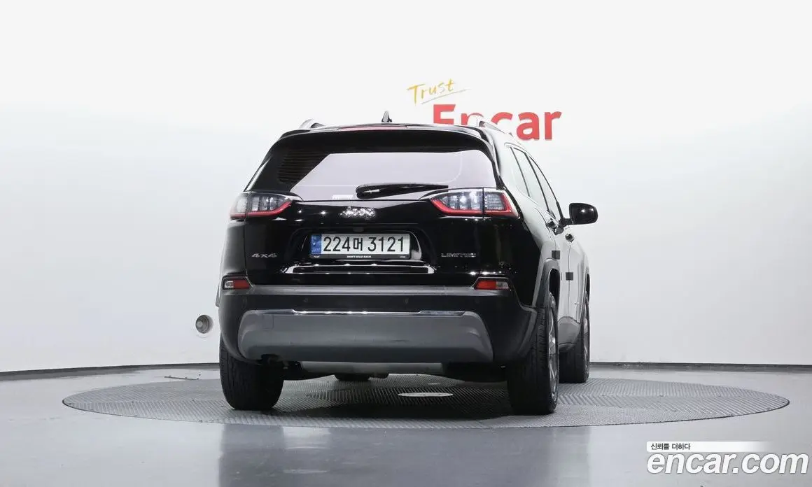 Jeep Cherokee 2021 2.4 автомат (гидро), фото 4 Jeep Cherokee 2021 2.4 автомат (гидро), фото 4