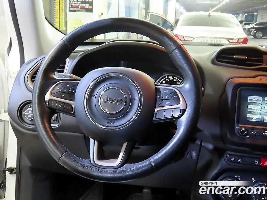 Jeep Renegade 2016 2.0 автомат (гидро), фото 8 Jeep Renegade 2016 2.0 автомат (гидро), фото 8