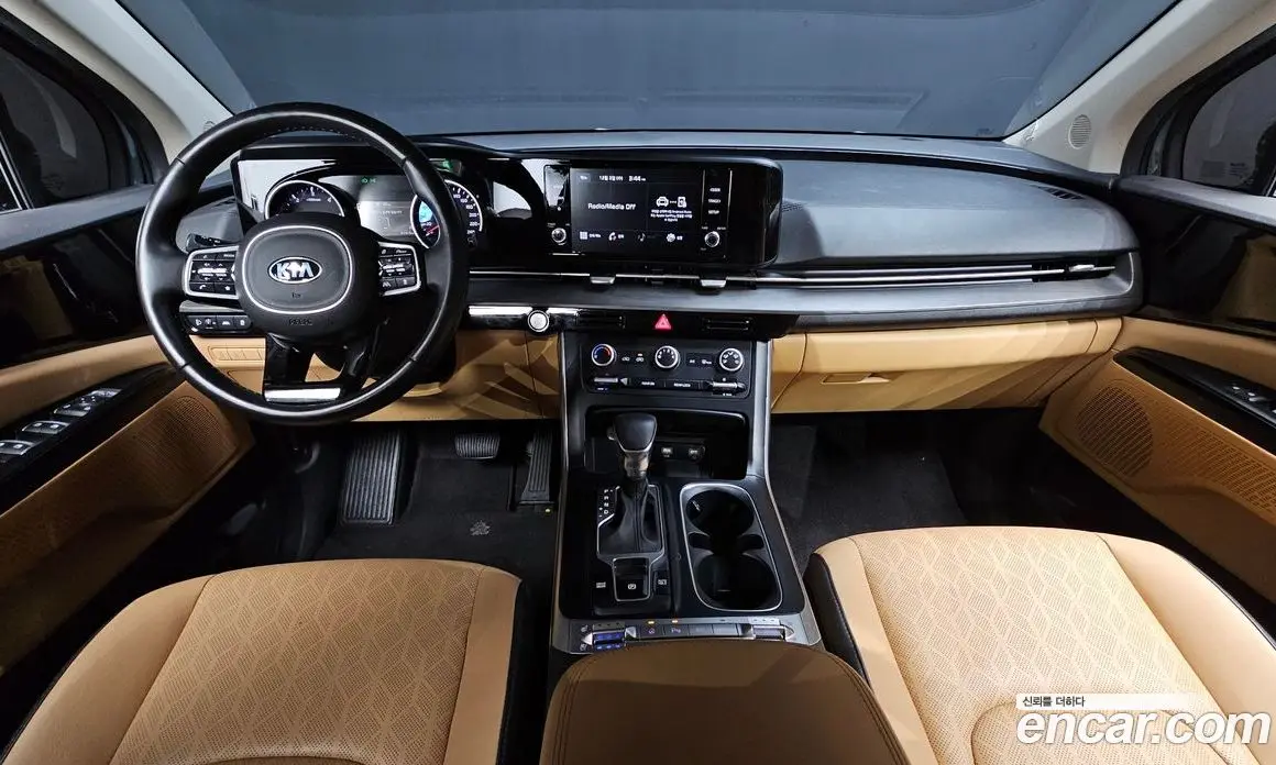 Kia Carnival 2020 2.2 автомат (гидро), фото 7