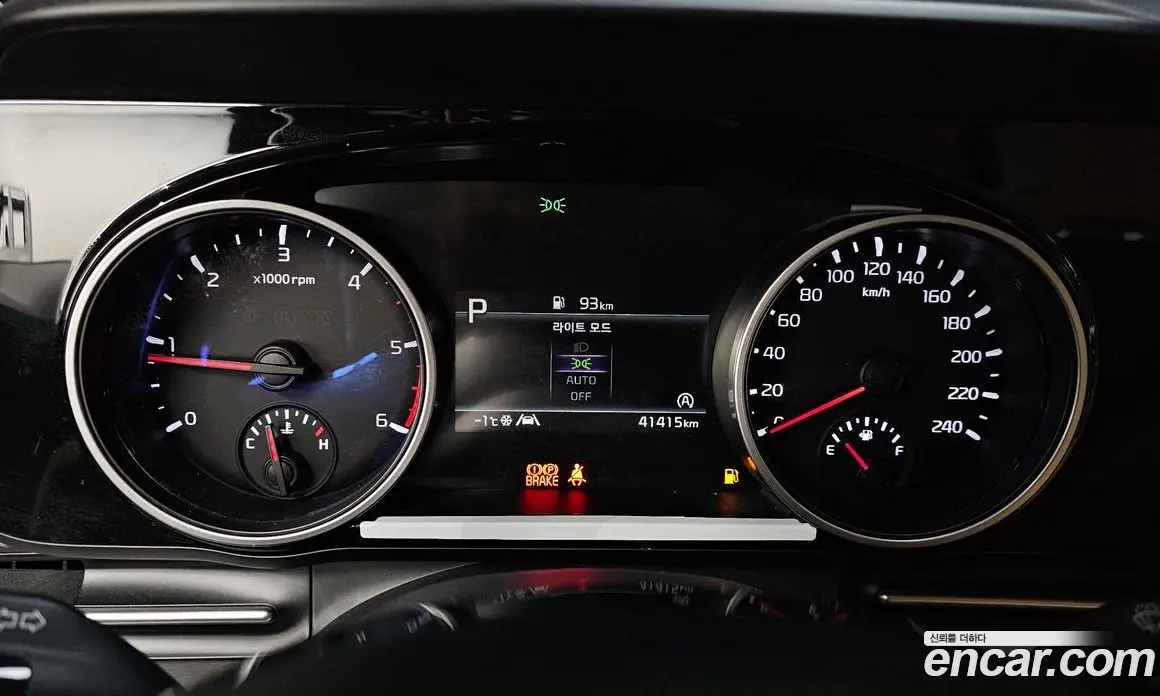 Kia Carnival 2020 2.2 автомат (гидро), фото 8
