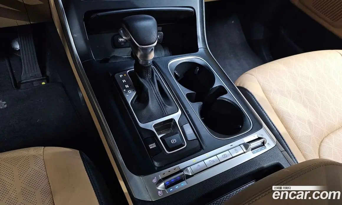 Kia Carnival 2020 2.2 автомат (гидро), фото 9