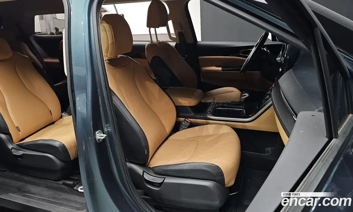 Kia Carnival 2020 2.2 автомат (гидро), фото 10