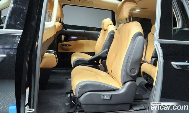 Kia Carnival 2023 2.2 автомат (гидро), миниатюра 12