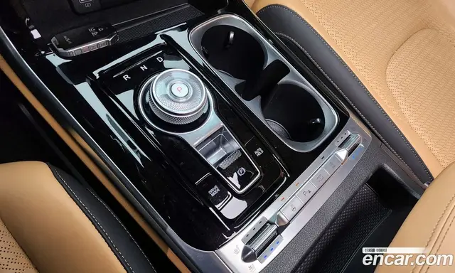 Kia Carnival 2023 2.2 автомат (гидро), миниатюра 9 Kia Carnival 2023 2.2 автомат (гидро), миниатюра 9