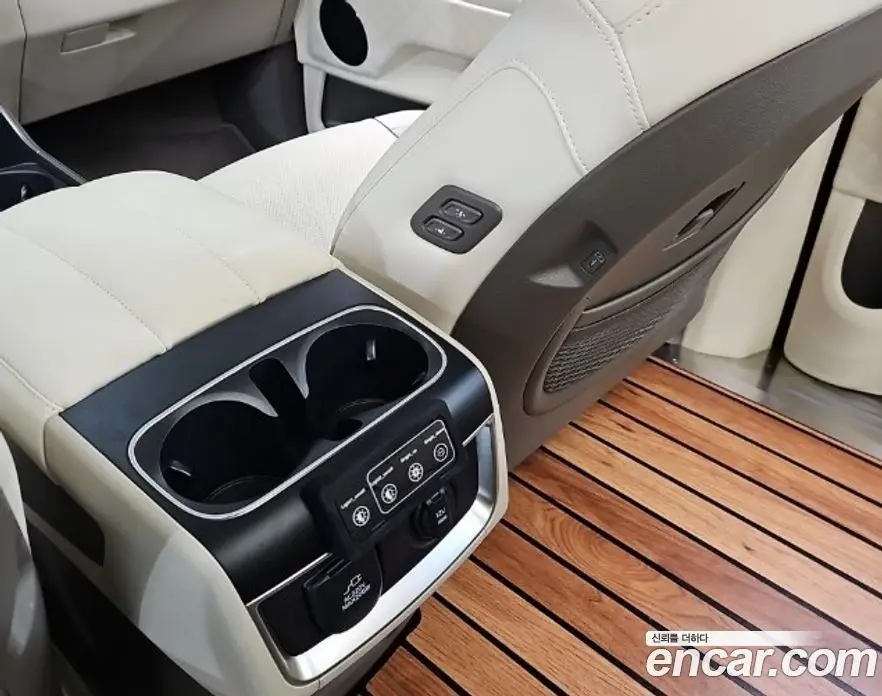Kia Carnival 2024 3.5 автомат (гидро), фото 17 Kia Carnival 2024 3.5 автомат (гидро), фото 17