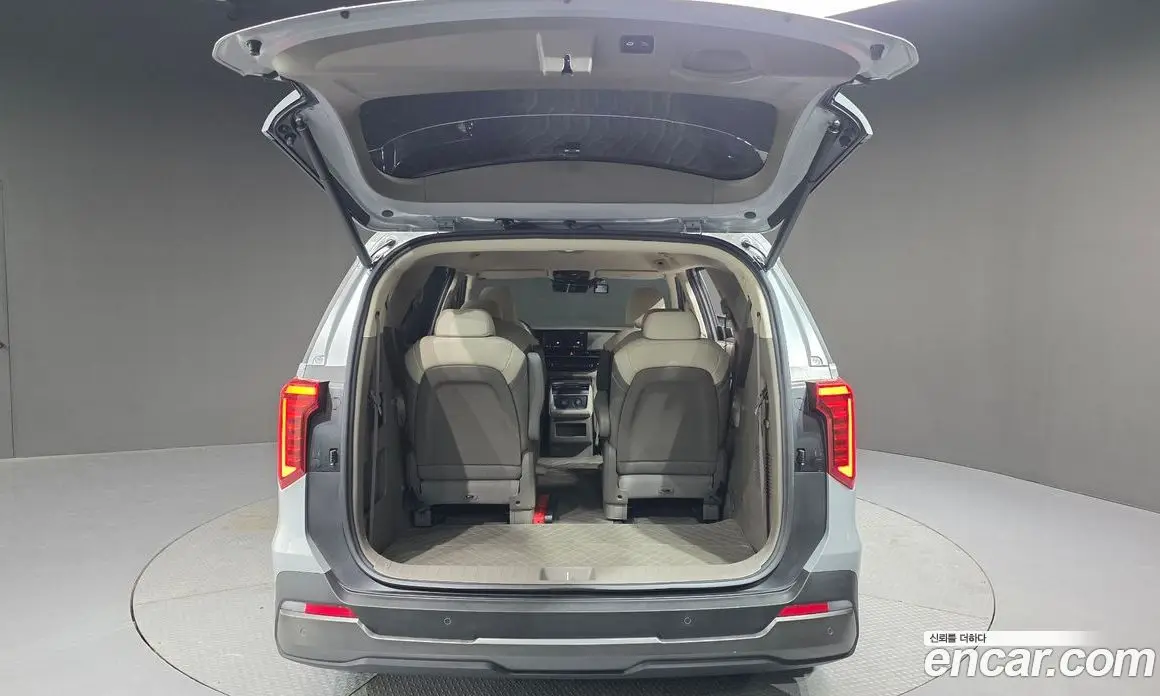Kia Carnival 2025 2.2 автомат (гидро), фото 20