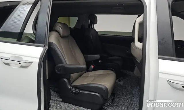 Kia Carnival 2025 3.5 автомат (гидро), миниатюра 11