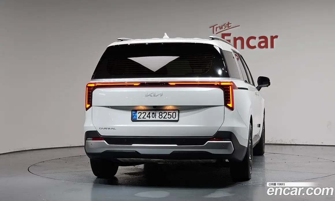Kia Carnival 2025 3.5 автомат (гидро), фото 4