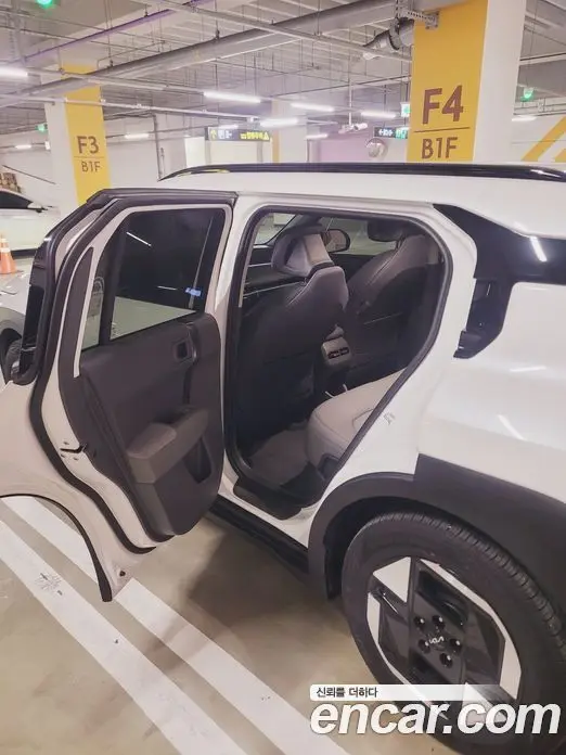 Kia EV3 2025 автомат (гидро), миниатюра 8