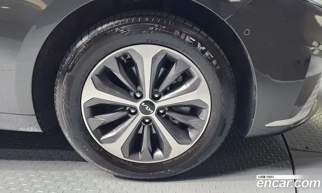 Kia K8 2023 1.6 автомат (гидро), миниатюра 5