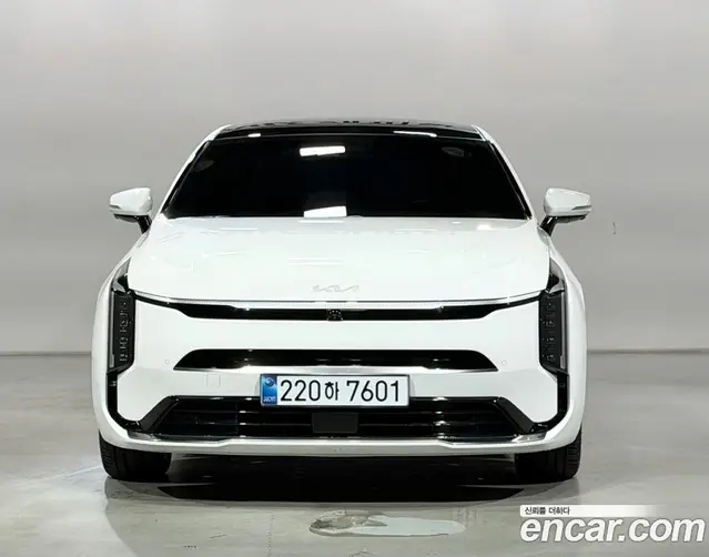 Kia K8 2024 1.6 автомат (гидро), миниатюра 3