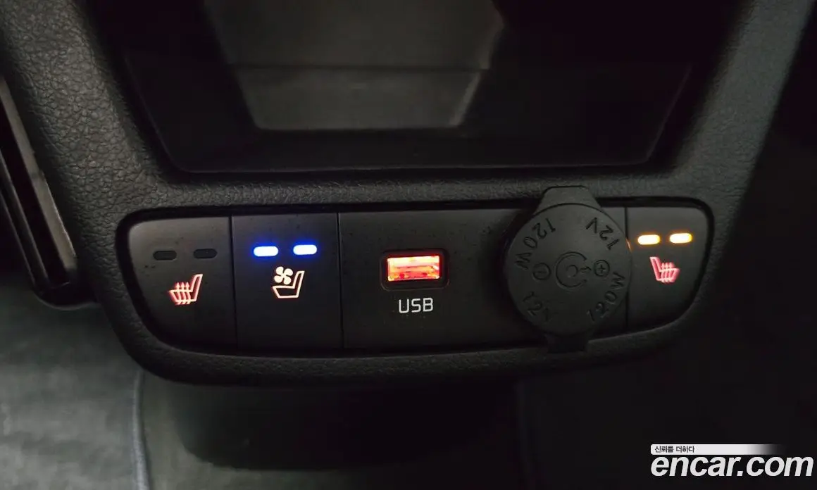 Kia Ray 2023 1.0 автомат (гидро), фото 18
