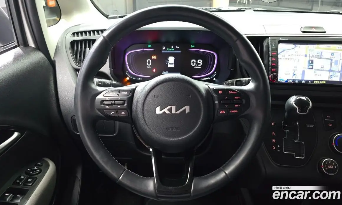 Kia Ray 2023 1.0 автомат (гидро), фото 20