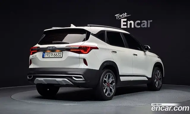 Kia Seltos 2022 1.6 автомат (гидро), миниатюра 2
