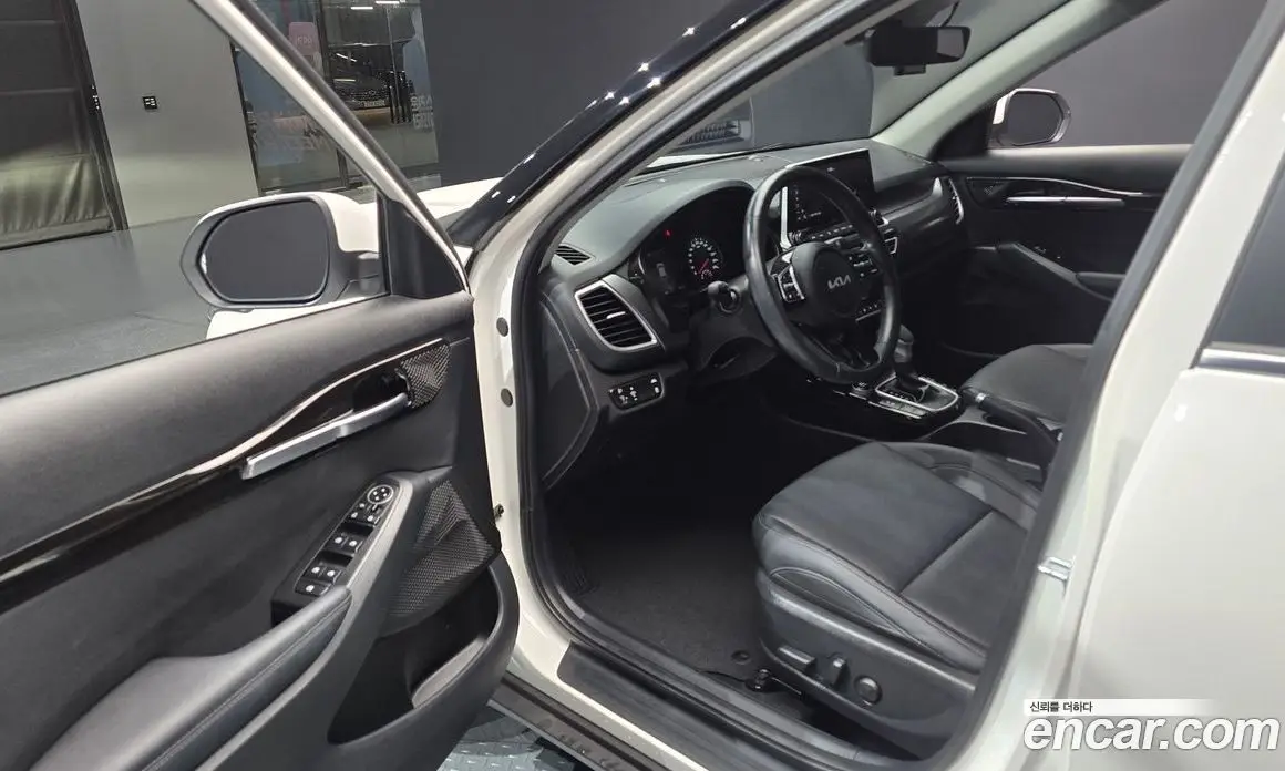 Kia Seltos 2022 1.6 автомат (гидро), фото 13