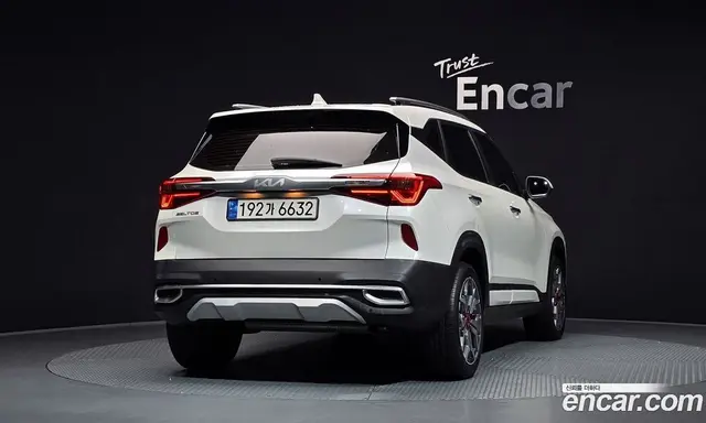 Kia Seltos 2022 1.6 автомат (гидро), миниатюра 4