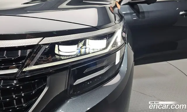 Kia Seltos 2023 1.6 автомат (гидро), миниатюра 8